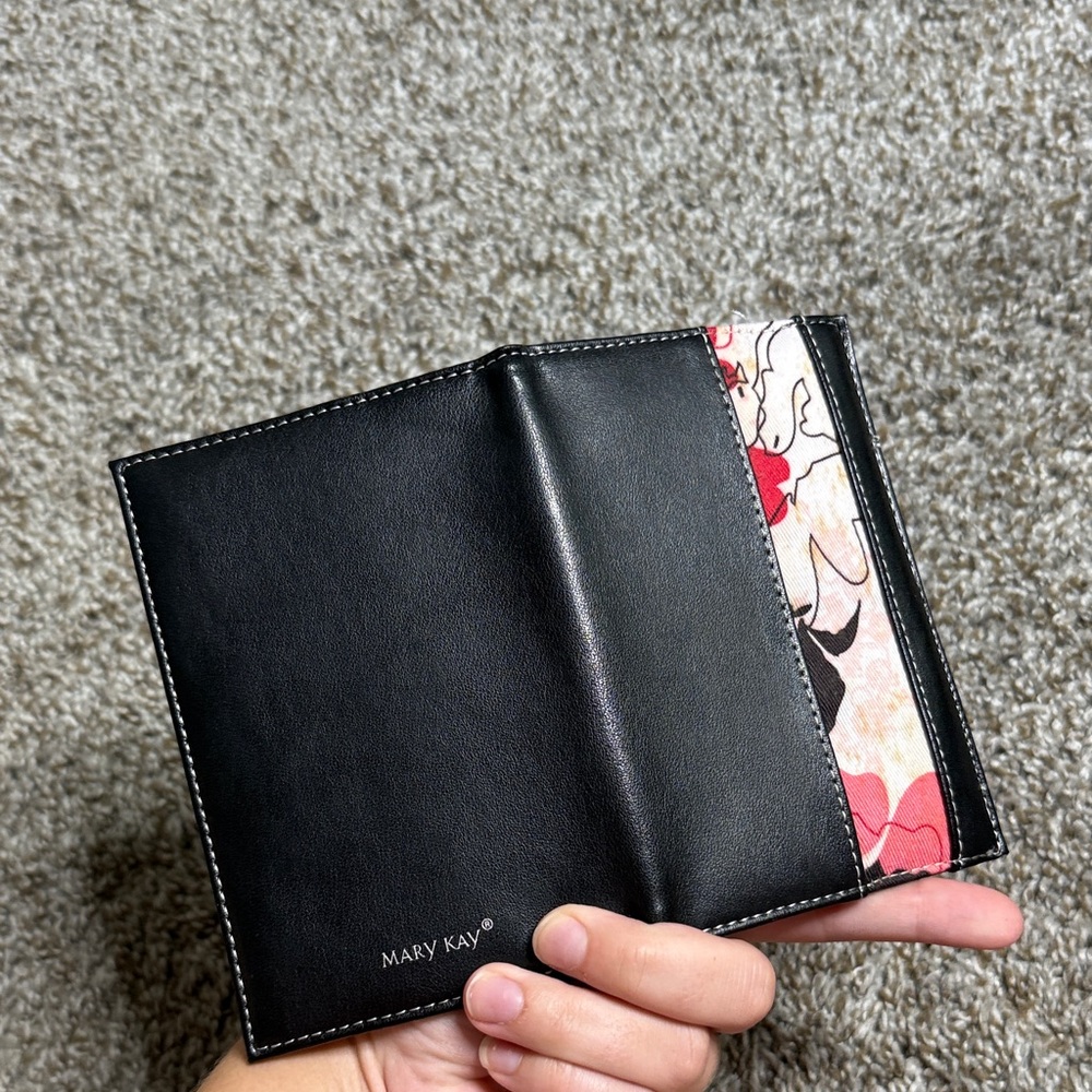 Mary Kay Black and Pink Floral Wallet - Picture 4 of 4